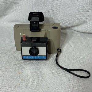 Vintage Polaroid Swinger Sentinel Land Camera Model 15‎ 1965-1970 Untested